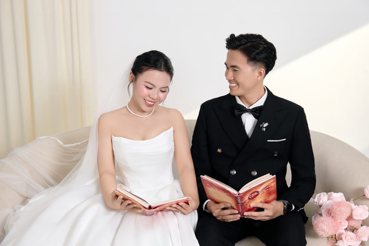 Thành Tân & Mỹ Nhung - Cùng Nhau Đọc Sách & Ngập Tràn Bình Yên