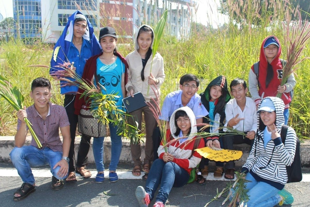 Lần đầu gặp nhau 2013